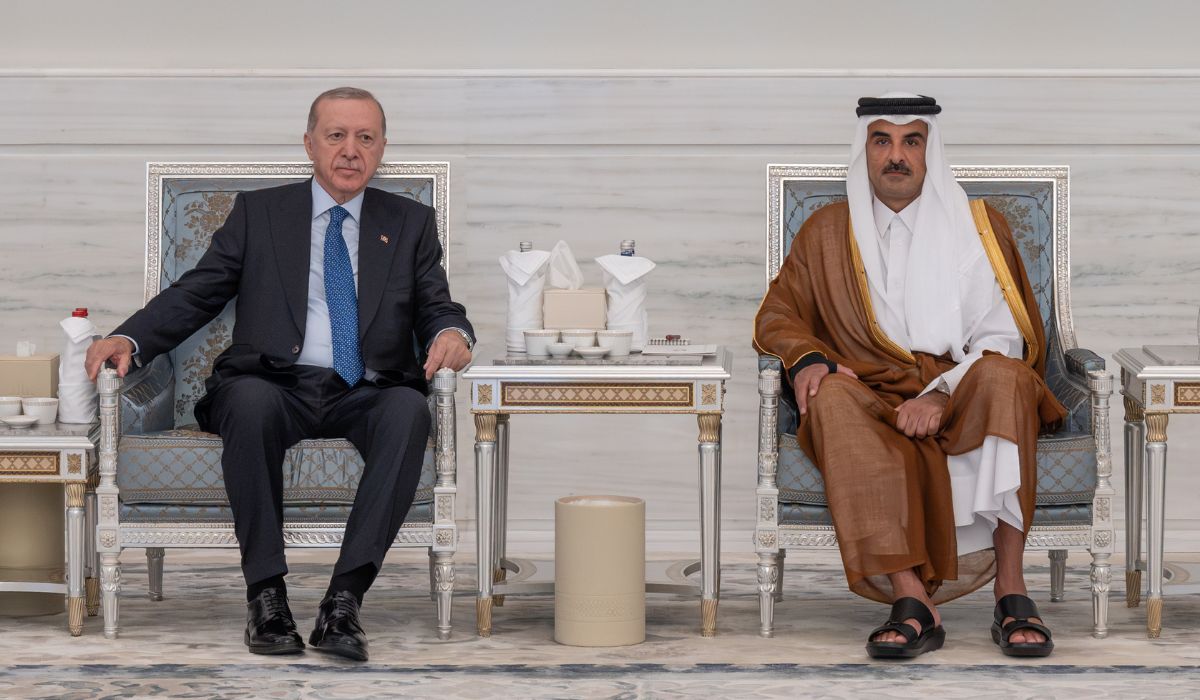Turkish President Erdoğan Arrives in Doha to Offer Condolences on Passing of HH the Father Amir